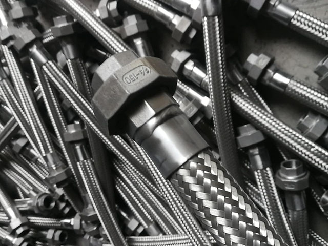 ����ܛ��